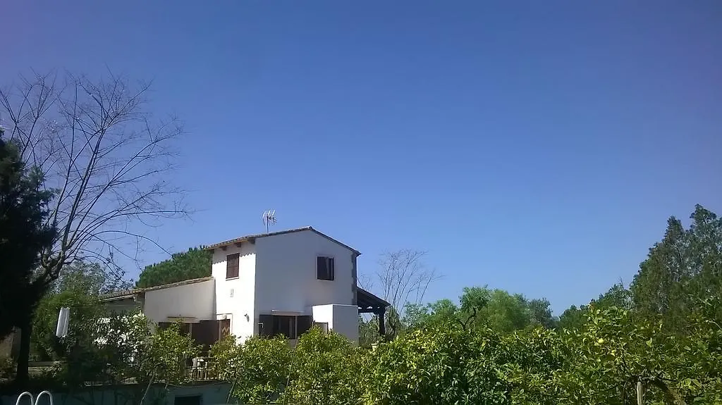הוילה מנקור Houpla Sol